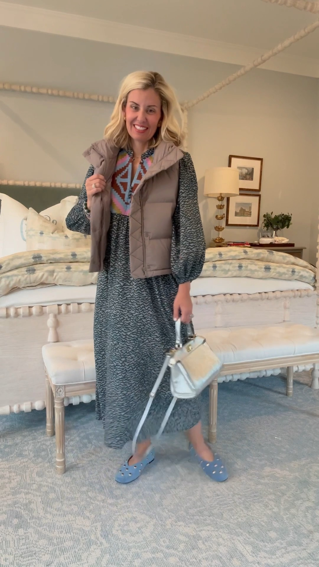 Real life looks to copy and paste 

Xs dress, s cardi, 7 boots
Xs tee, xs pants (need s), xs blazer, 8 sneakers
Xs top, s petite jeans, 8 shoes
Xs dress, 2 vest, 8 shoes
Xs tee, OS cardi, 4 cords, 8 shoes 

#LTKootd #LTKmomlife #LTKdayinmylife

#LTKOver40 #LTKSeasonal #LTKgrwm