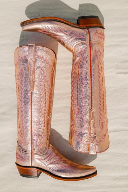 pink cowgirl boots 💓🤭✨

#LTKFestival #LTKStyleTip #LTKShoeCrush