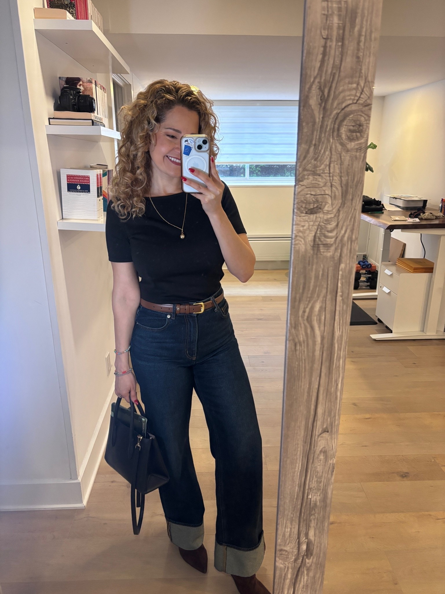 Outfit básico elegante con jeans oscuros 🖤

#LTKfall #LTKjeans #LTKstyletip