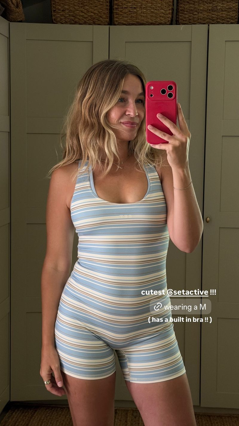 Cloud stripe gym shortysuit 

 #LTKdayinmylife #LTKootd #LTKfitnessgoals