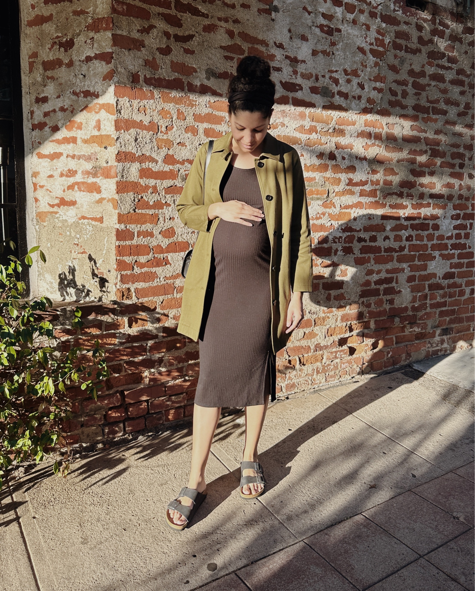 Golden hour showering the bump✨ 