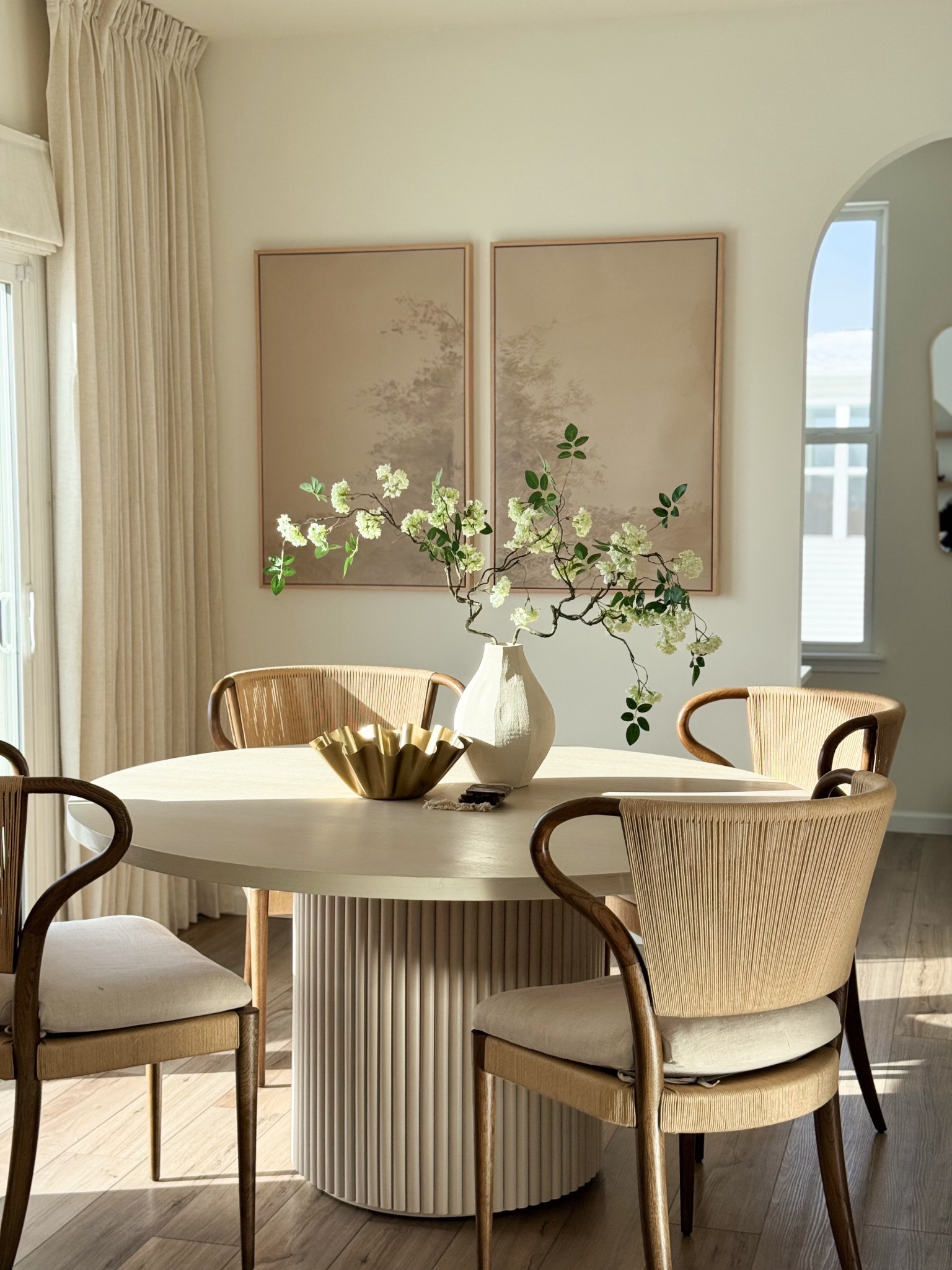 this oversized round dining table is the anchor of our whole space… we eat here, work here, host here, everything happens here & it’s currently 25% off and truly one of those pieces you’ll love so much! 

#LTKHome #LTKSaleAlert #LTKmorningroutine