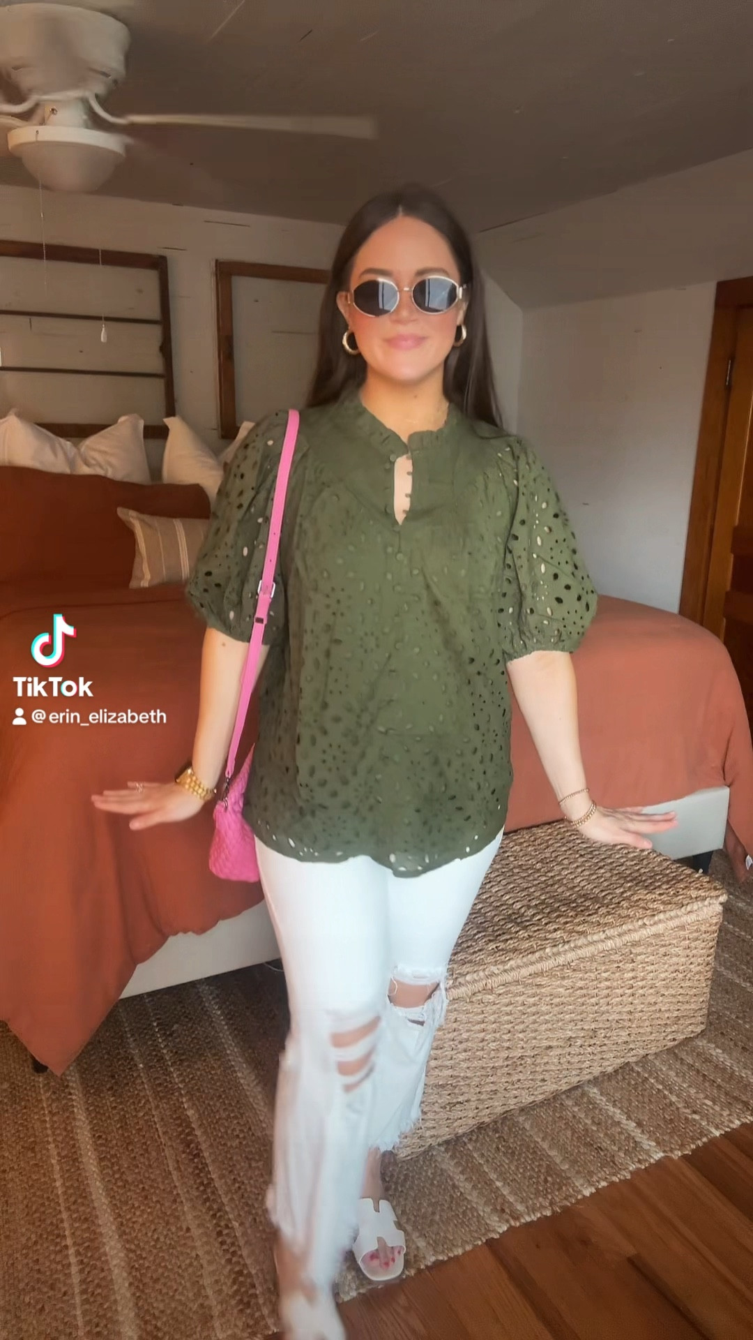 Amazon // Amazon finds // ootd // outfit inspo // fall transition // fashion // style // cute top // try on // video // tik tok

#LTKVideo #LTKFindsUnder50 #LTKStyleTip