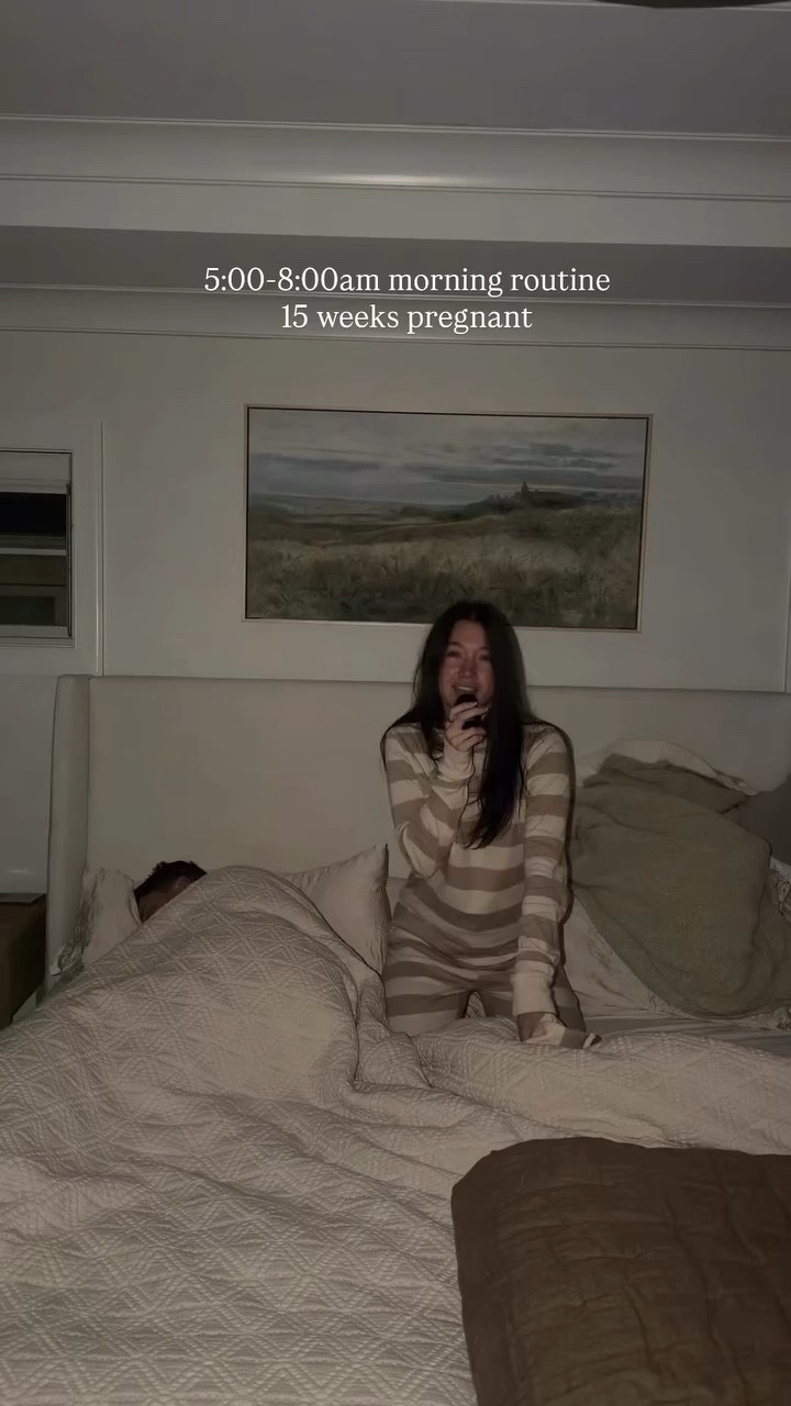 First 5am morning routine where i can show the bump and talk about being pregnant!!! 🤍 #pregnantmorningroutine #morningroutine #morningvlog
Pajamas- burt’s bees baby collection 
Workout set- Vitality 

#LTKdayinmylife #LTKBump #LTKmorningroutine