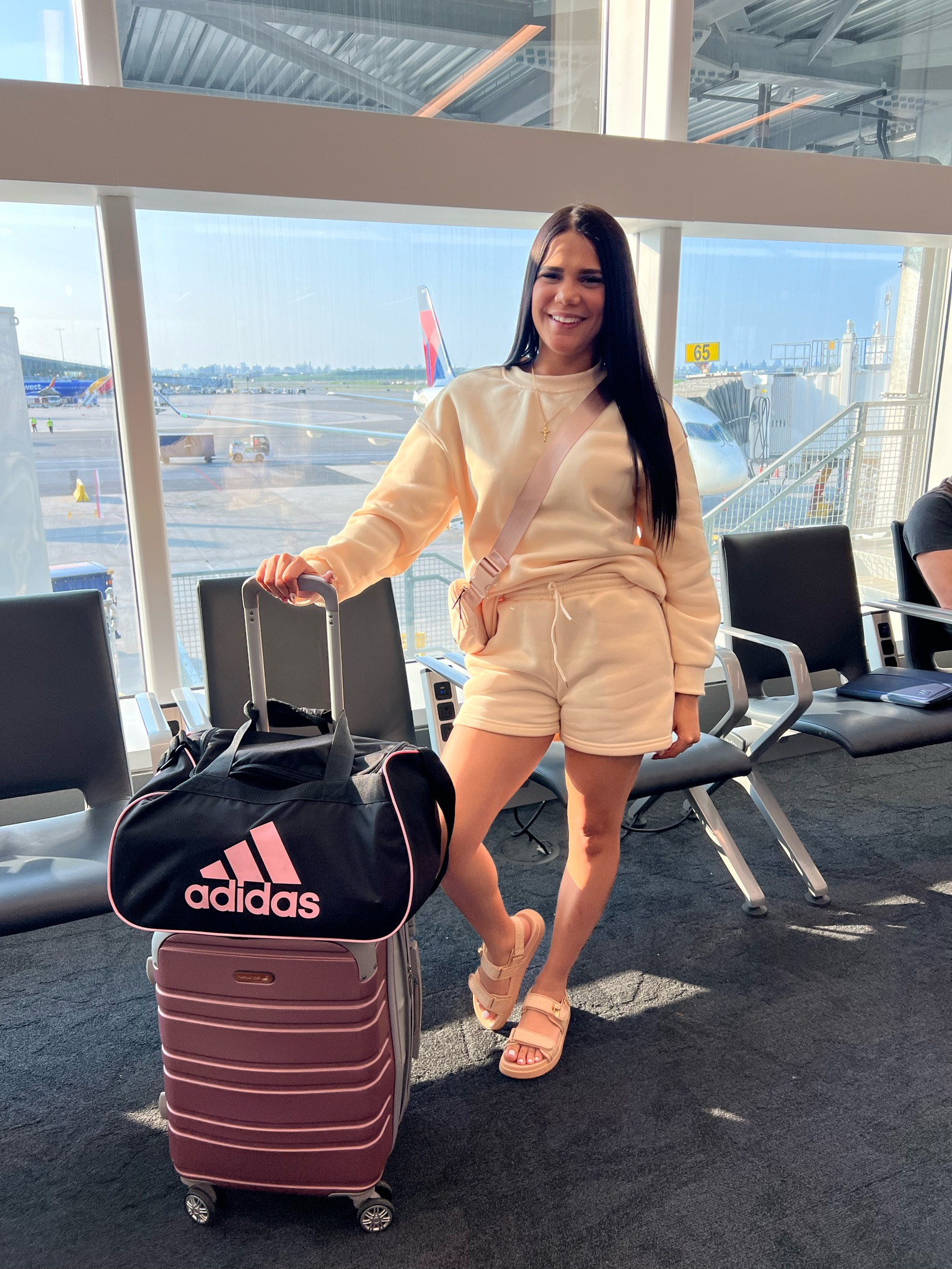 Essential for traveling, when I travel I like to do it comfortably and practically🤩✈️


#LTKTravel #LTKBeauty #LTKStyleTip