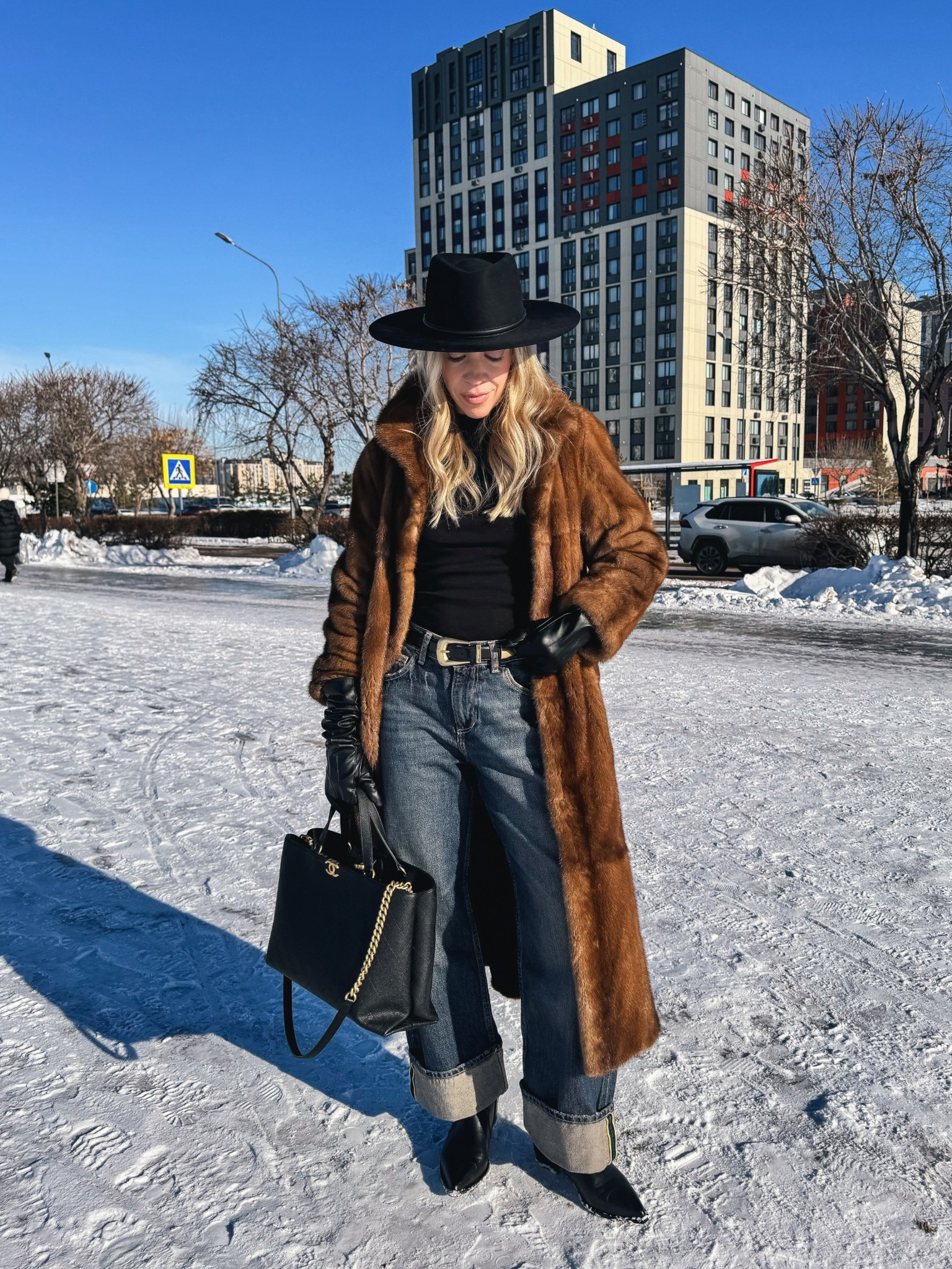 Fur coat winter outfit with jeans, @Zara dark wash cuffed jeans, @Janessa Leone black wool fedora hat, western style winter outfit with fur coatt

#LTKSeasonal #LTKOver40 #LTKSaleAlert