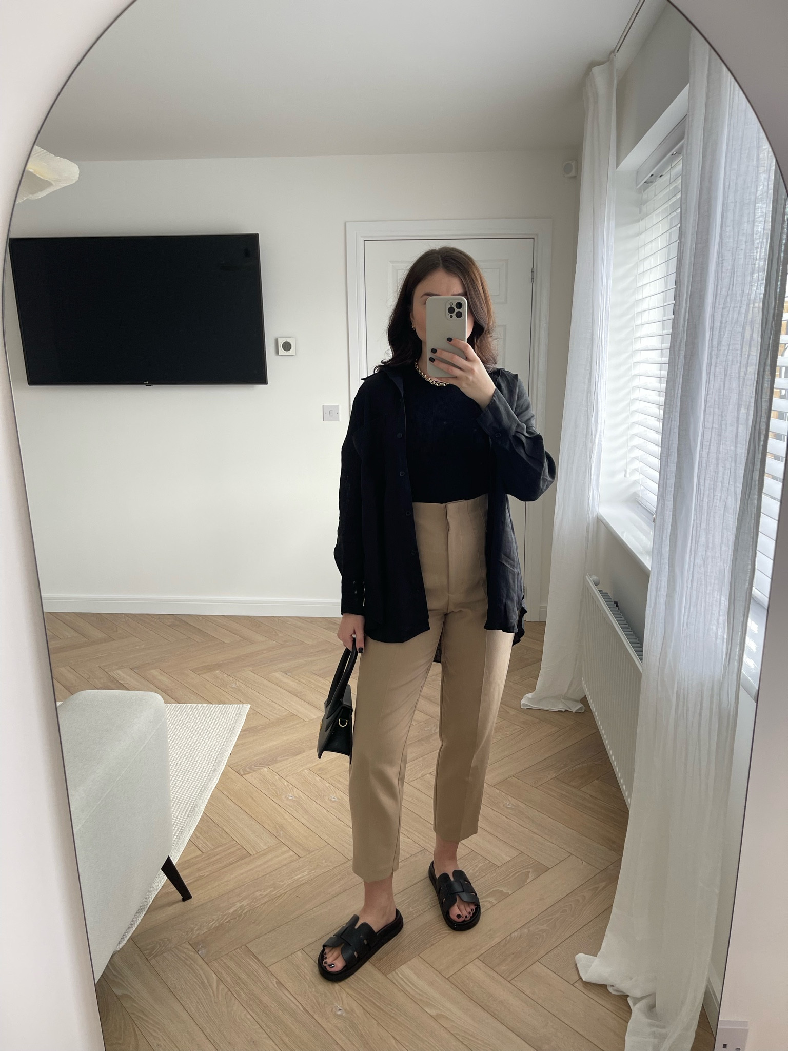 Smart casual outfit inspo 🖤

#LTKunder100 #LTKunder50 #LTKSeasonal