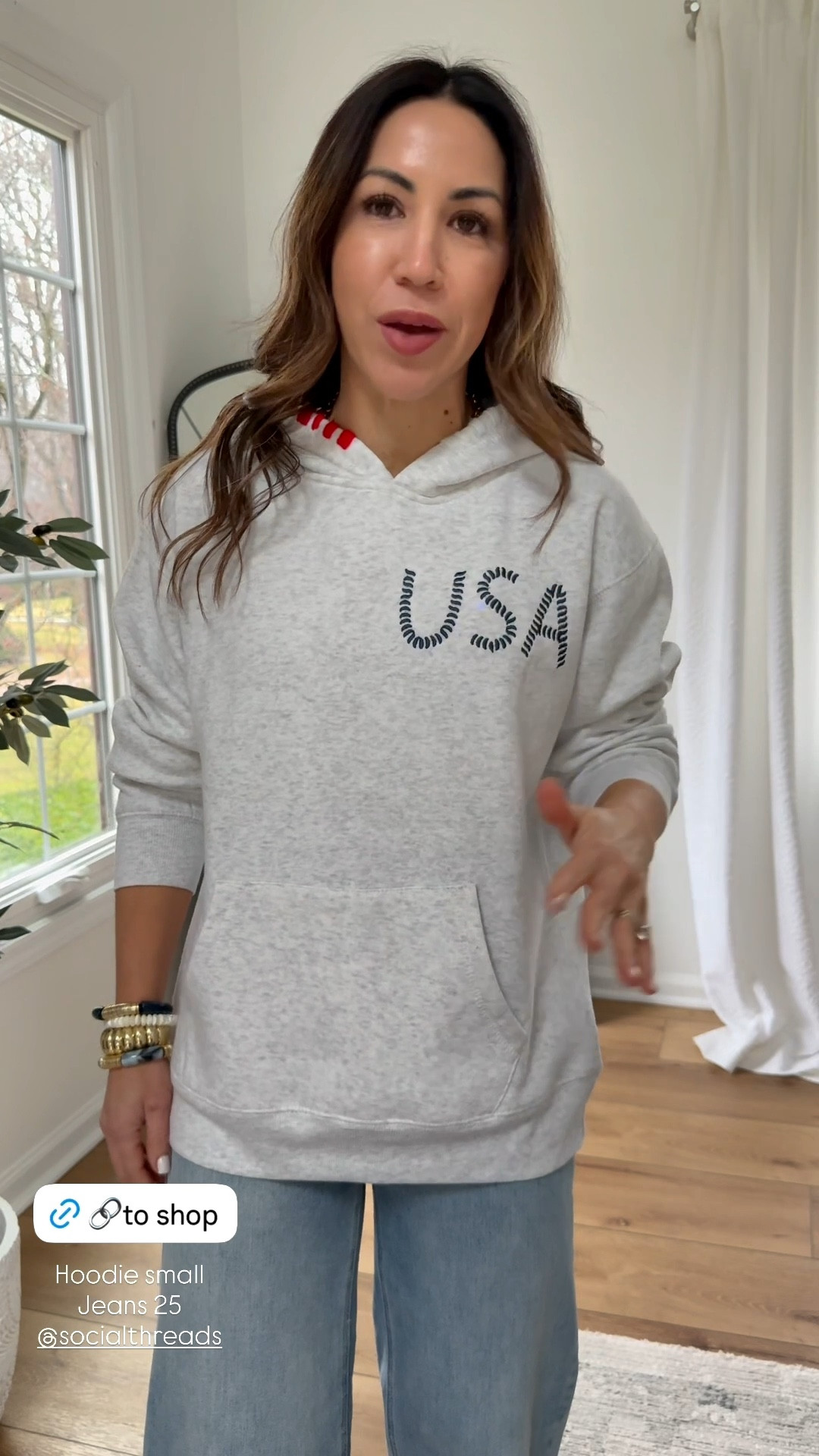 Small USA sweatshirt, hoodie, 25 jeans

#LTKOver40 #LTKFindsUnder100