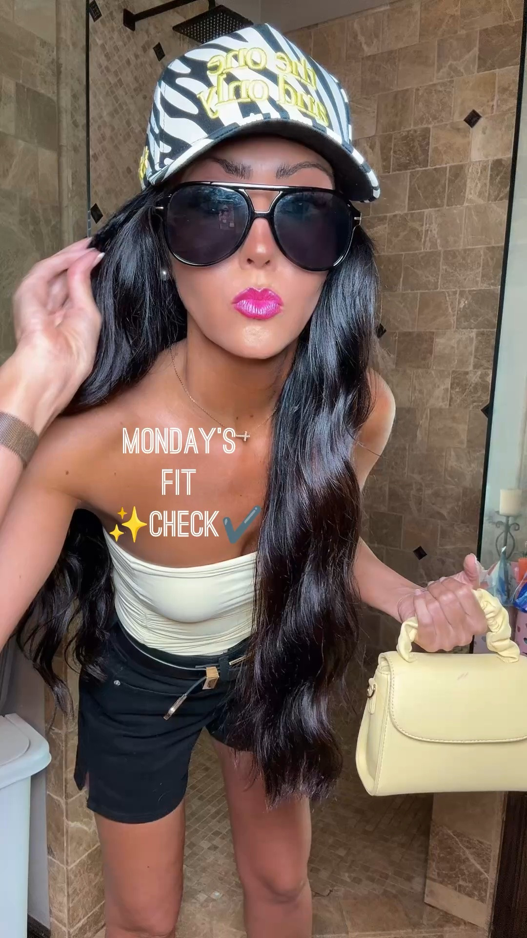 Monday’s Fit Check✔️✨

Fit Check// OOTD//Outfit of the Day// Zebra hat Outfit// Summer Outfit// Summer Fashion

#LTKootd #LTKOver40