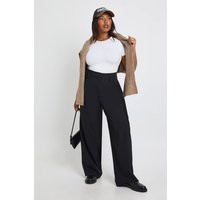 boohoo Women's Plus Woven Tailored Barrel Leg Trouser in Black | Size: 18 | Boohoo.com (UK & IE)