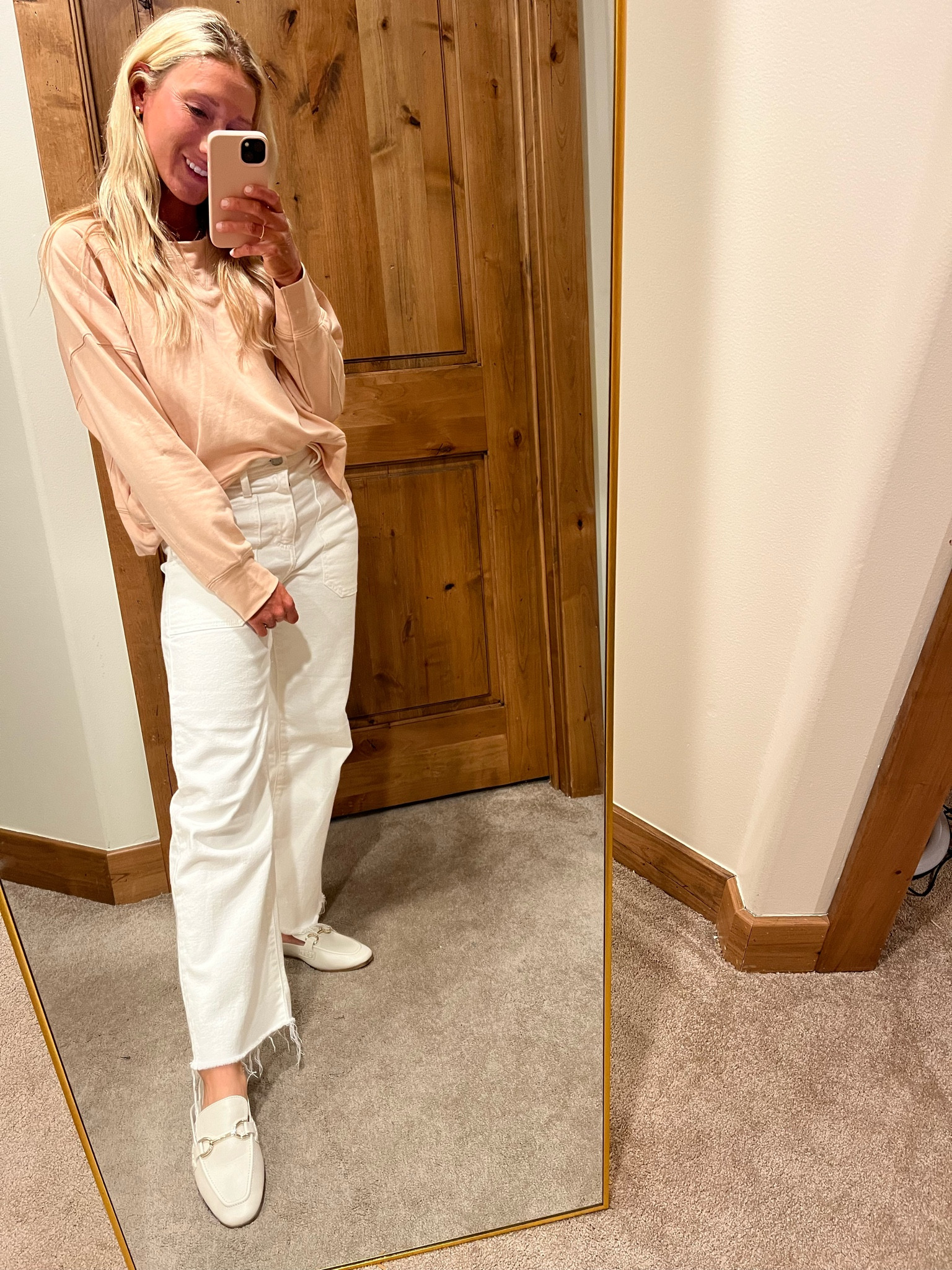 Amazon sweater. Perfect for lounging, running errands, dress it up. Wearing size small

#LTKfindsunder50 #LTKstyletip #LTKtravel