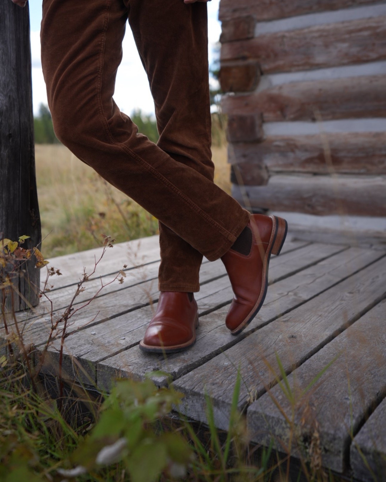 Chelsea boots + corduroys = the perfect combo 

J crew corduroys, nisolo boots, leather boots, timeless, classic, winter outfit, fall outfit, ootd, travel, mountain life

#LTKootd #LTKTravel #LTKFindsUnder100