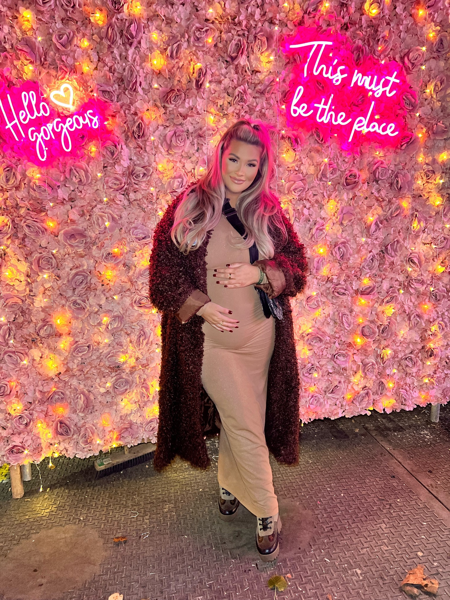 I am OBSESSED with skims! From the shape wear to the dresses, to me they are investment pieces and will never let you down! They are pretty expensive though so if you’d rather save some pennies, I’ve found some fab alternatives 🤍

#LTKbump #LTKSeasonal #LTKcurves