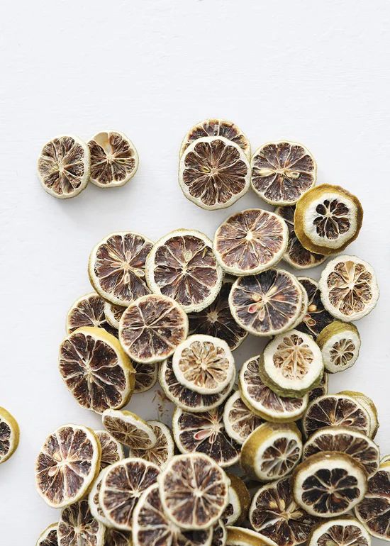 Bag of 80 Fragrant Dried Green Lemon Slices - 1-2 | Afloral