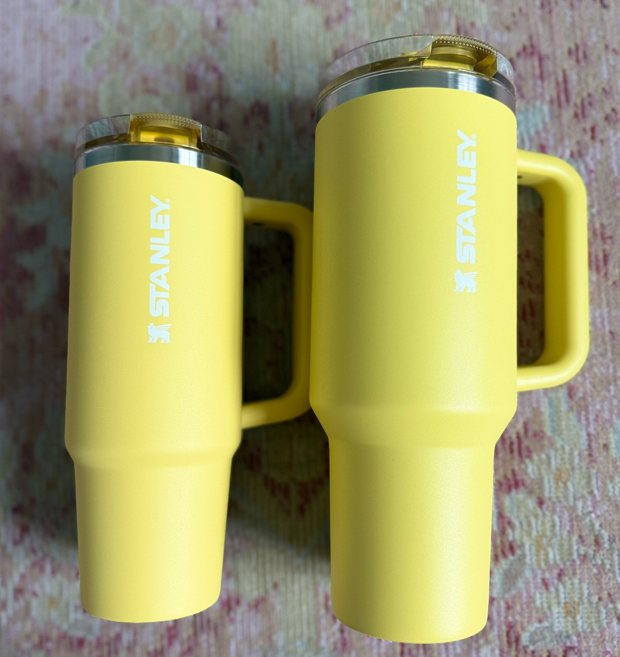 The prettiest yellow tumblers from @stanley_brand #stanley1913partner #stanley 

 