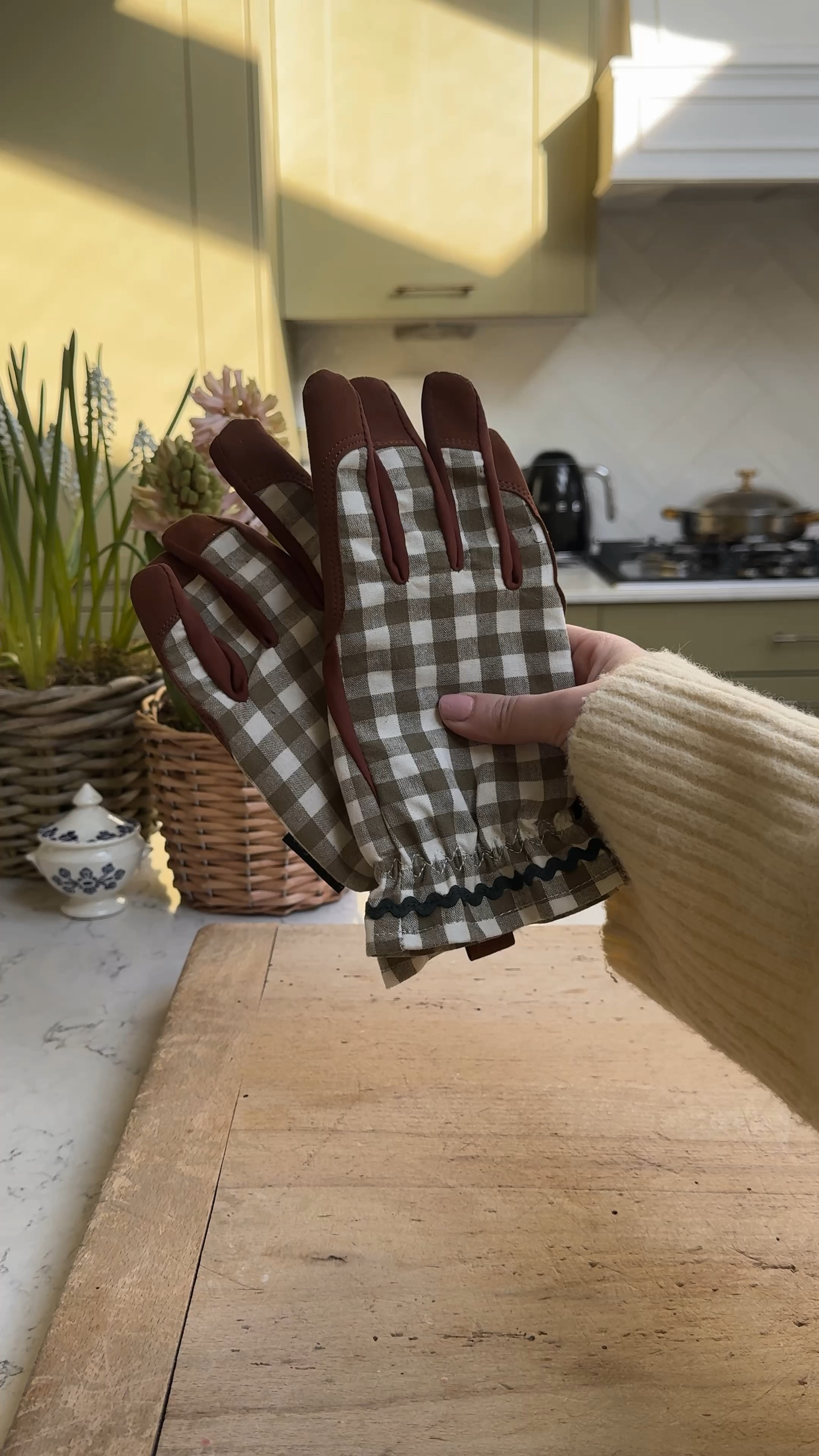Garden Girls 🌿🧺🪻 gardening gloves and tools are from Burgon & Ball available on their website direct (can’t link it on here) or at John Lewis #garden

#LTKspring #LTKsummer