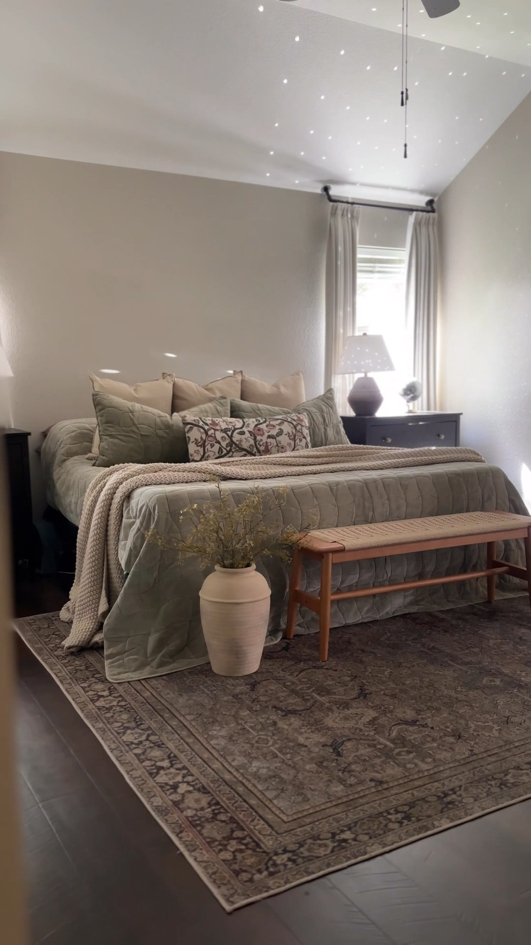 cozy evenings like these 🖤

this bedding didn’t just upgrade our bedroom…it upgraded my entire mood! ☺️☺️
Olive this velvet quilt! 🤭💚

Loving our bedrooms new bedding from @horimotehomeofficial (available on Amazon)! The olive green velvet quilt brings so much coziness to our bedroom! 🛏️🤍💃🏻


#LTKStyleTip #LTKHome