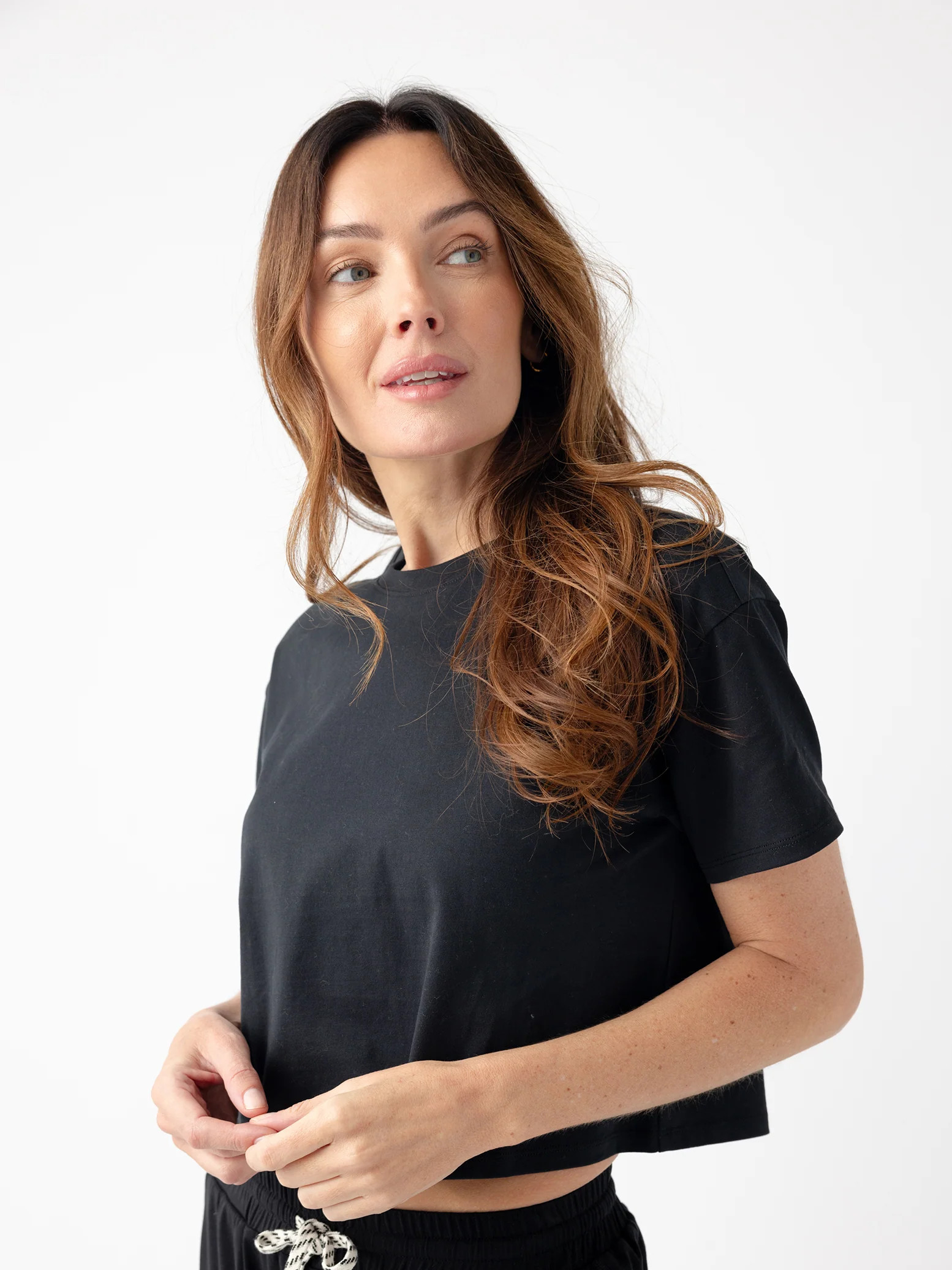 Women's All Day Cropped T-Shirt in Jet Black (Size: Small) - Cozy Earth | Cozy Earth