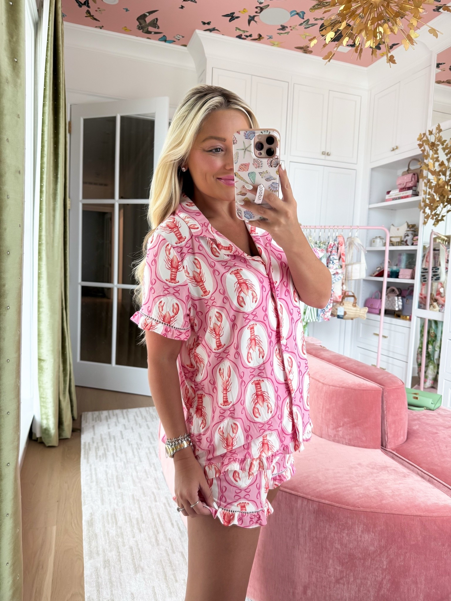 How fun is this lobster print!

#LTKootd #LTKgrwm #LTKmomlife
