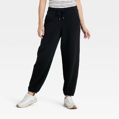 Women's Mid-Rise Barrel Leg Sweatpants - Universal Thread™ | Target