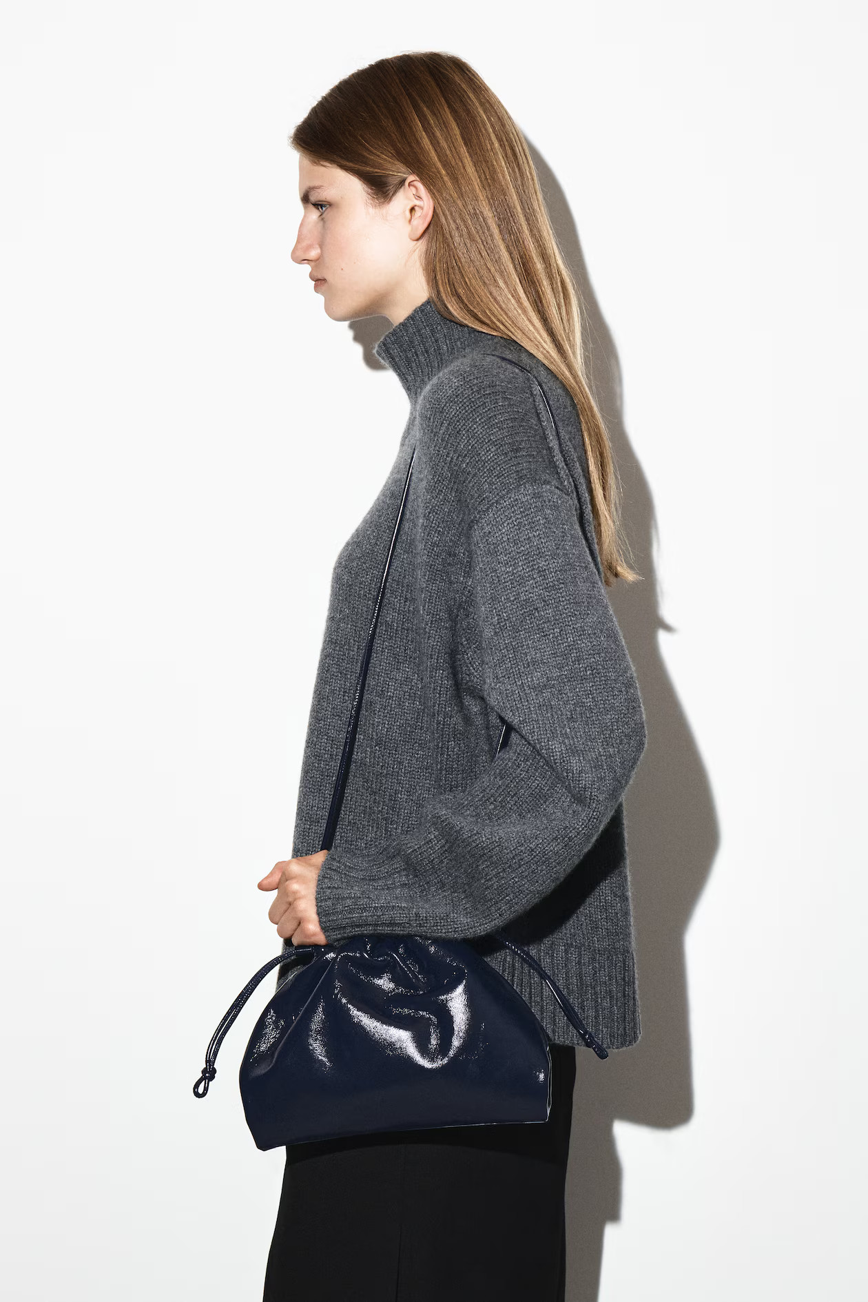 MINI CAVATELLI CLUTCH BAG - LEATHER | H&M (UK, MY, IN, SG, PH, TW, HK)