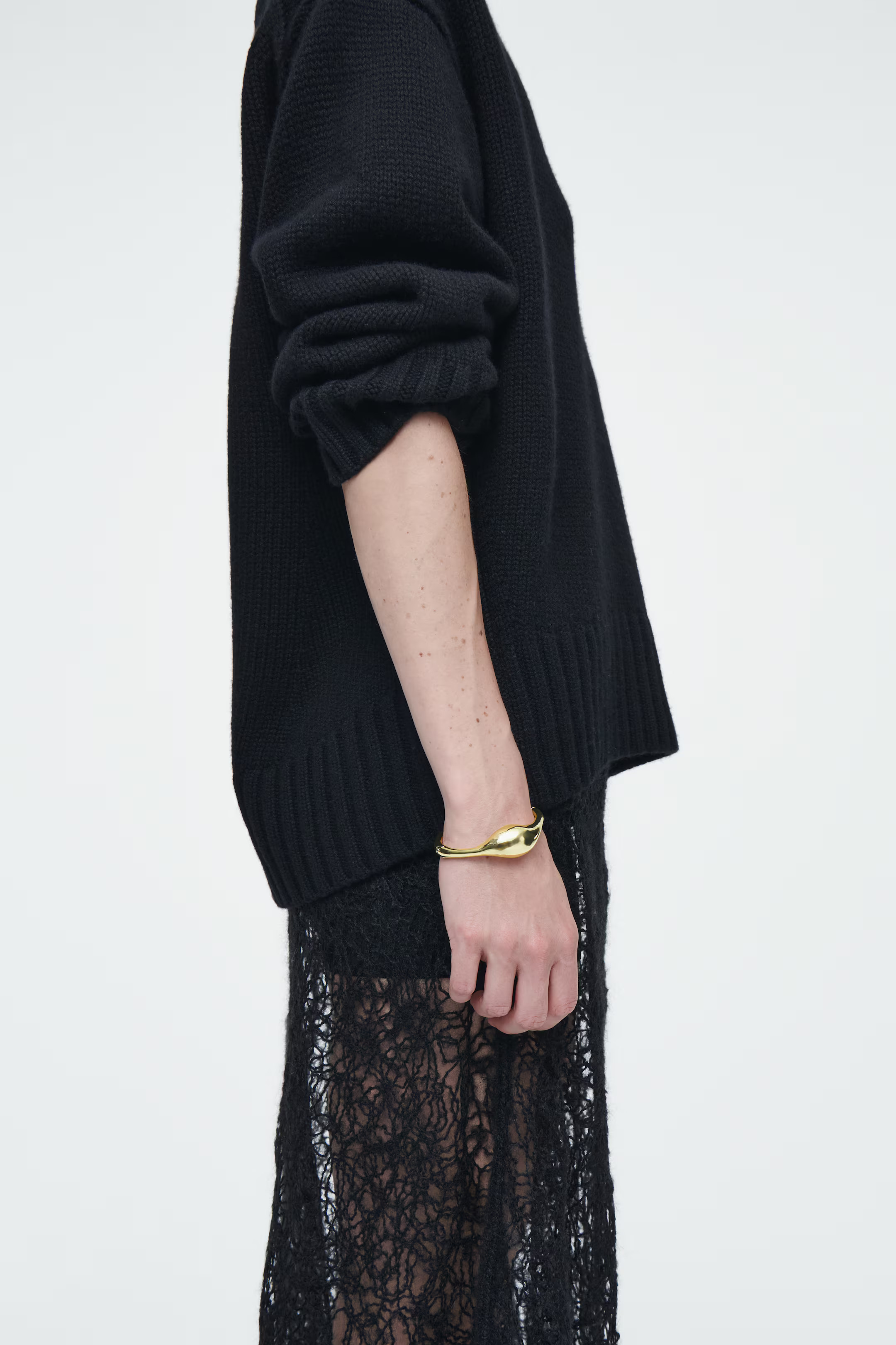 DROPLET BANGLE | H&M (UK, MY, IN, SG, PH, TW, HK)