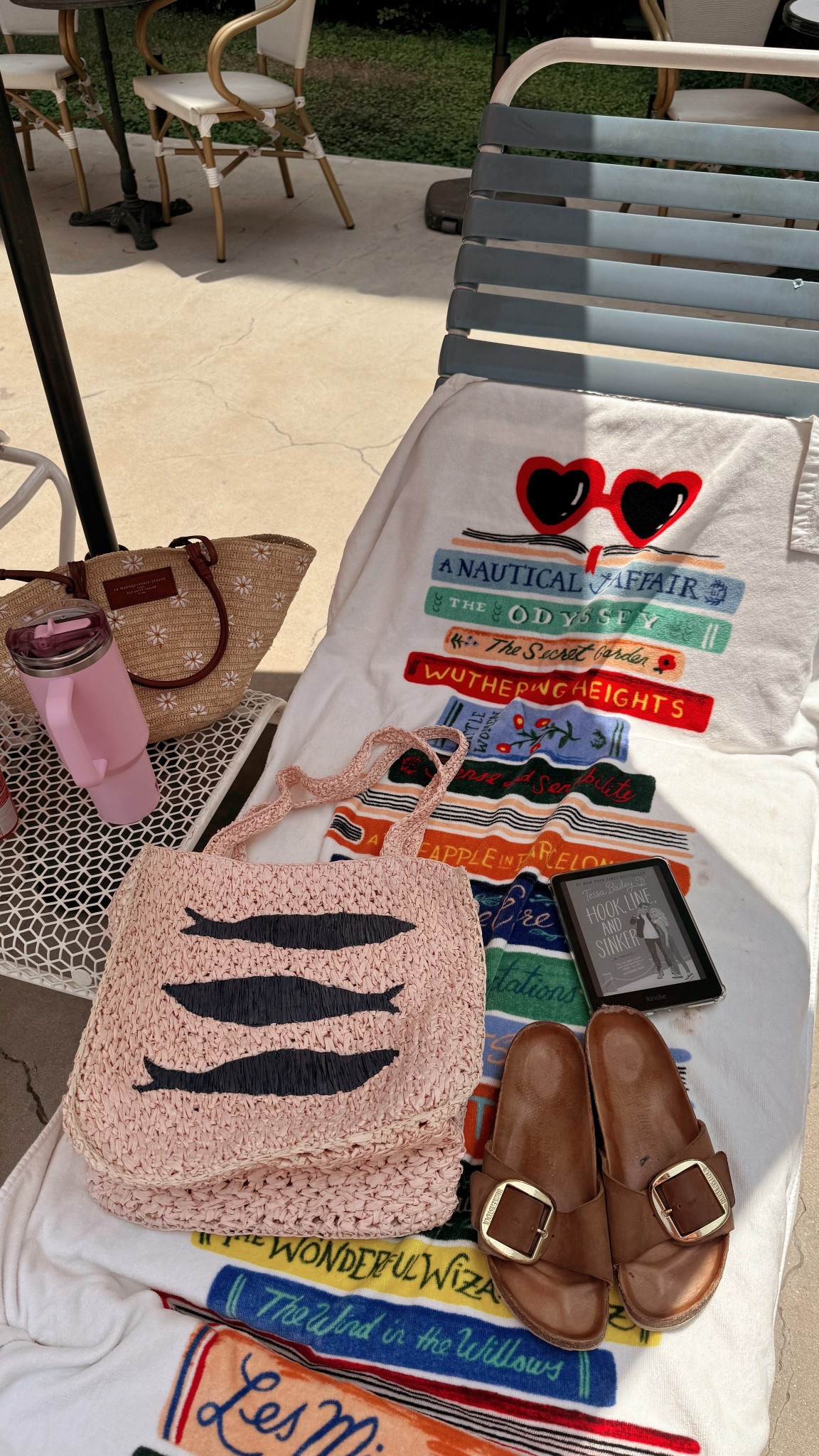 Loveee this beach towel and bag!