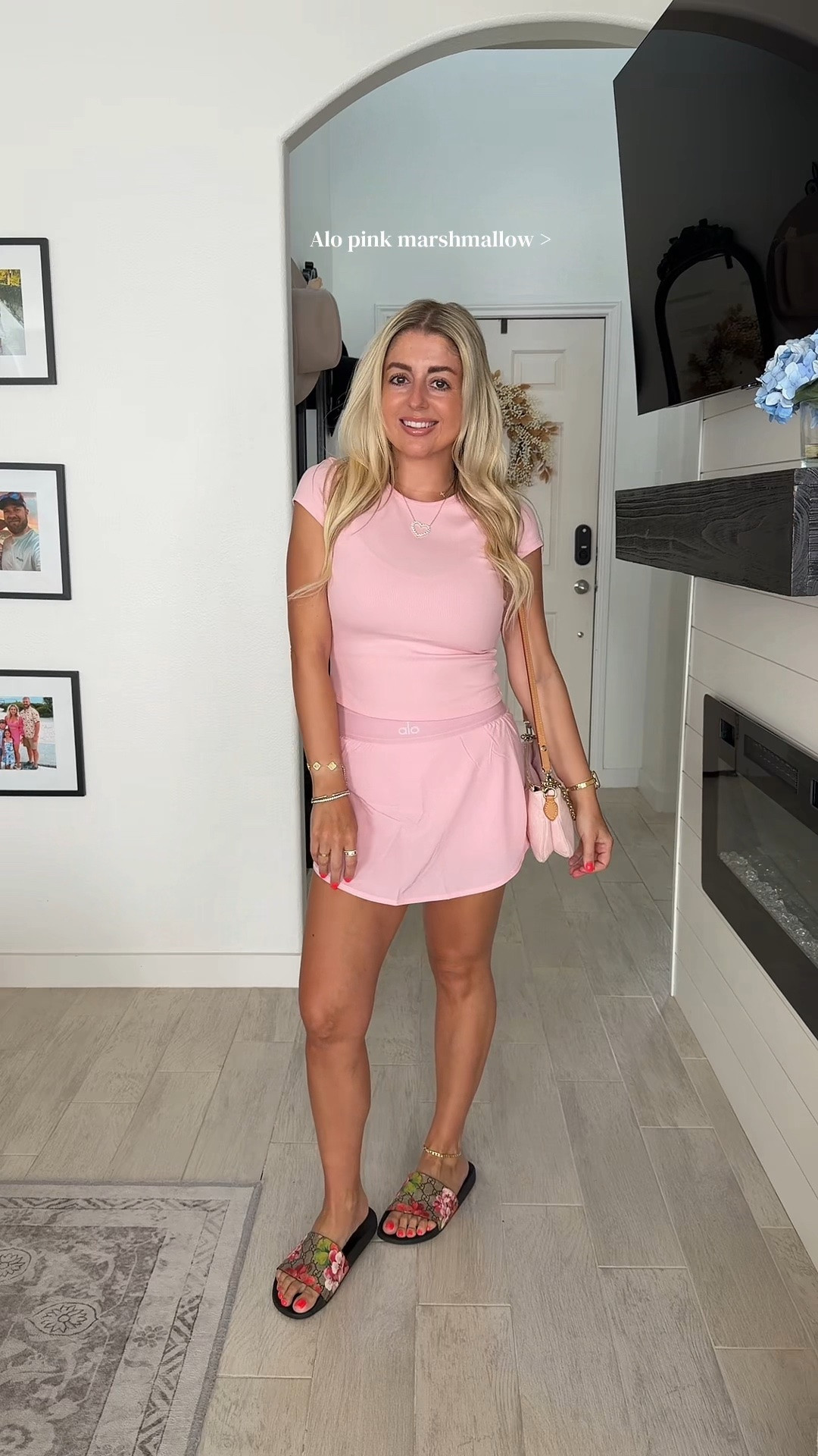 Alo pink marshmallow >
Everyday outfit 
Alo set small

#LTKootd