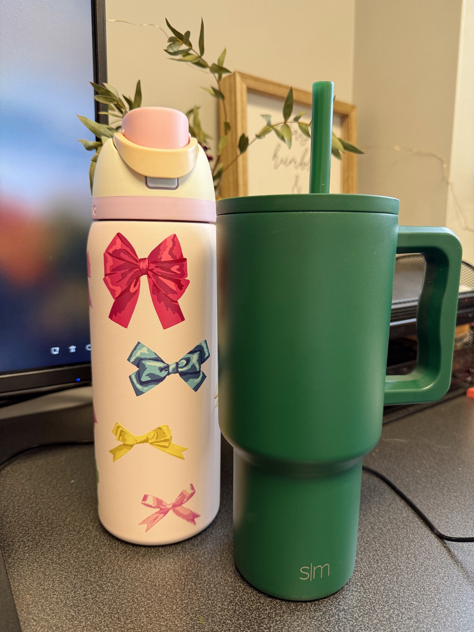 Stay hydrated in the most aesthetically pleasing way 😌🎀

#owala #bow #tumbler #waterbottle #urbanoutfitters #ebay #giftsforher #girlhood #giftidea #limitededition #walmart #simplemodern #christmas 

#LTKFindsUnder100 #LTKGiftGuide #LTKSeasonal