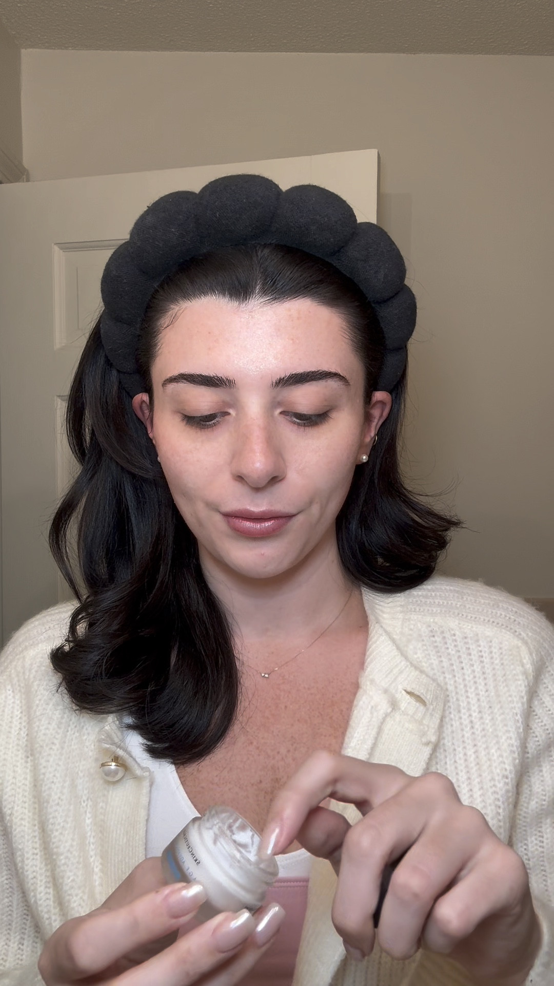 The best eye cream I’ve used! You need to get your hands on the AGE eye from skinceuticals. Get rid of those dark circles

#LTKBeauty
