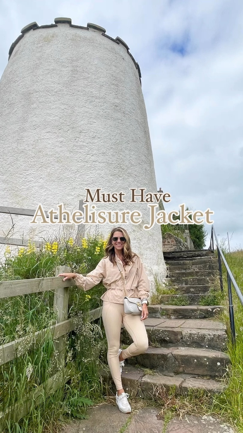 The best fall jacket, look runs tts

#LTKSaleAlert #LTKActive #LTKFallSale