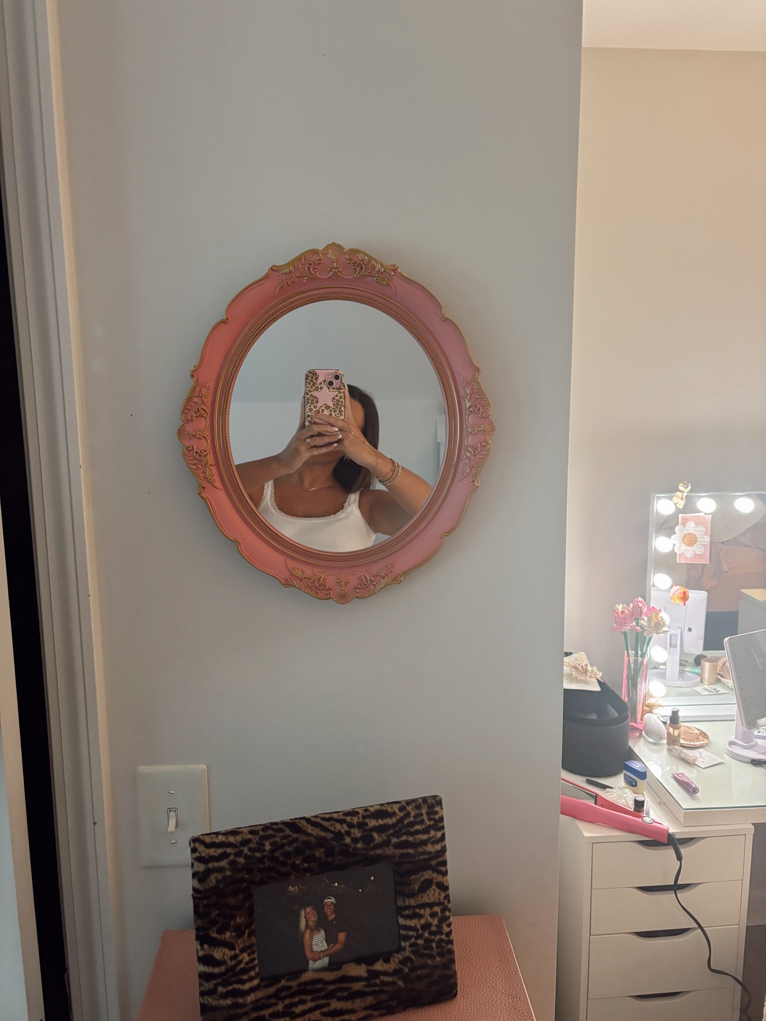 room decor!! 🪞 