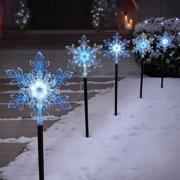 Member's Mark 5ct Snowflake Pathway LED Lights, 9' Lighted Length | Sam's Club