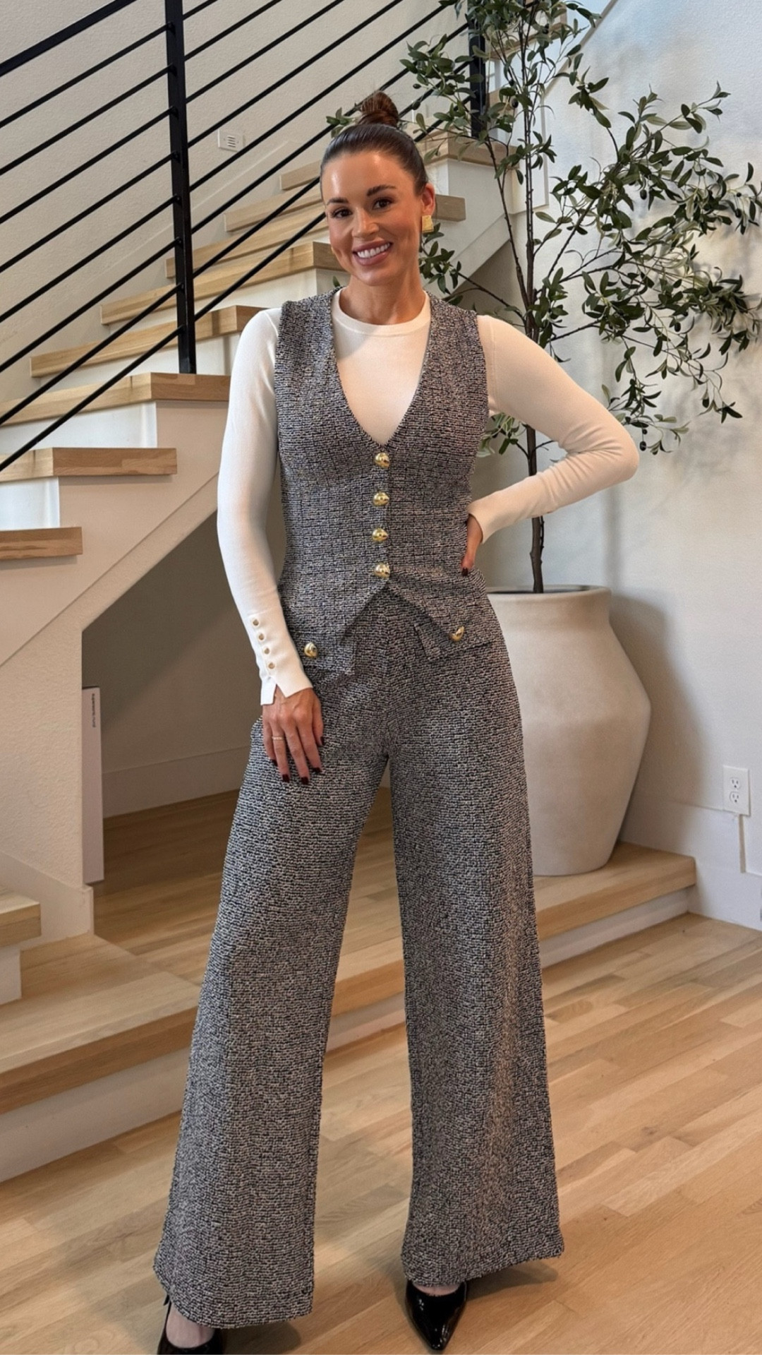 I think I just got the cutest matching set from Zara! This vest and pants set is so good. I love the gold button hardware on the vest as well as the faux pocket detail on the pants!

The pants also have a stretchy waistband which is very nice. I paired this with a thin white sweater that also has gold detail along the sleeves. I have this top in 2 other colors — such a great basic!

Zara outfits
Zara winter looks
Matching set
Workwear
Holiday outfit
Two piece set
Winter outfits

#LTKgrwm #LTKdayinmylife #LTKootd