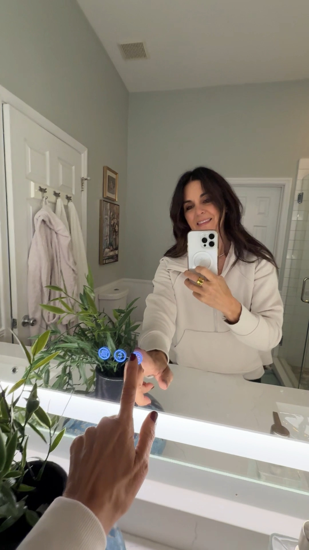 ODDSAN 55x40 inch Large LED Mirror for Bathroom, Lighted Vanity Mirror for Wall, Dimmable, Anti-Fog, Shatter-Proof, ETL Listed (Front Lights + Backlit)

#LTKdayinmylife #LTKselfcare #LTKU