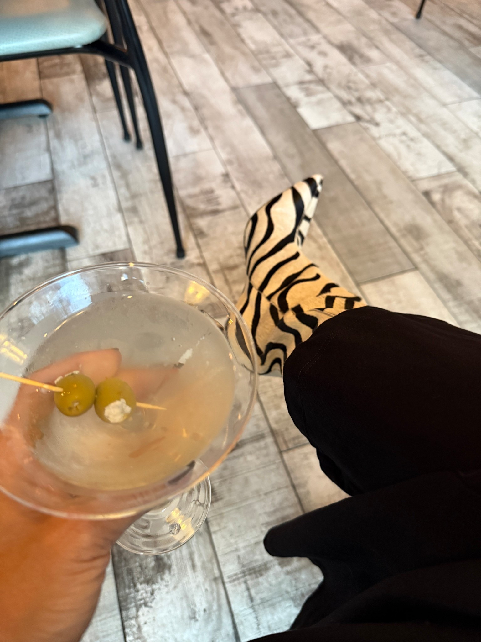 After all the shopping treated myself to a drink

#LTKOver40 #LTKselfcare