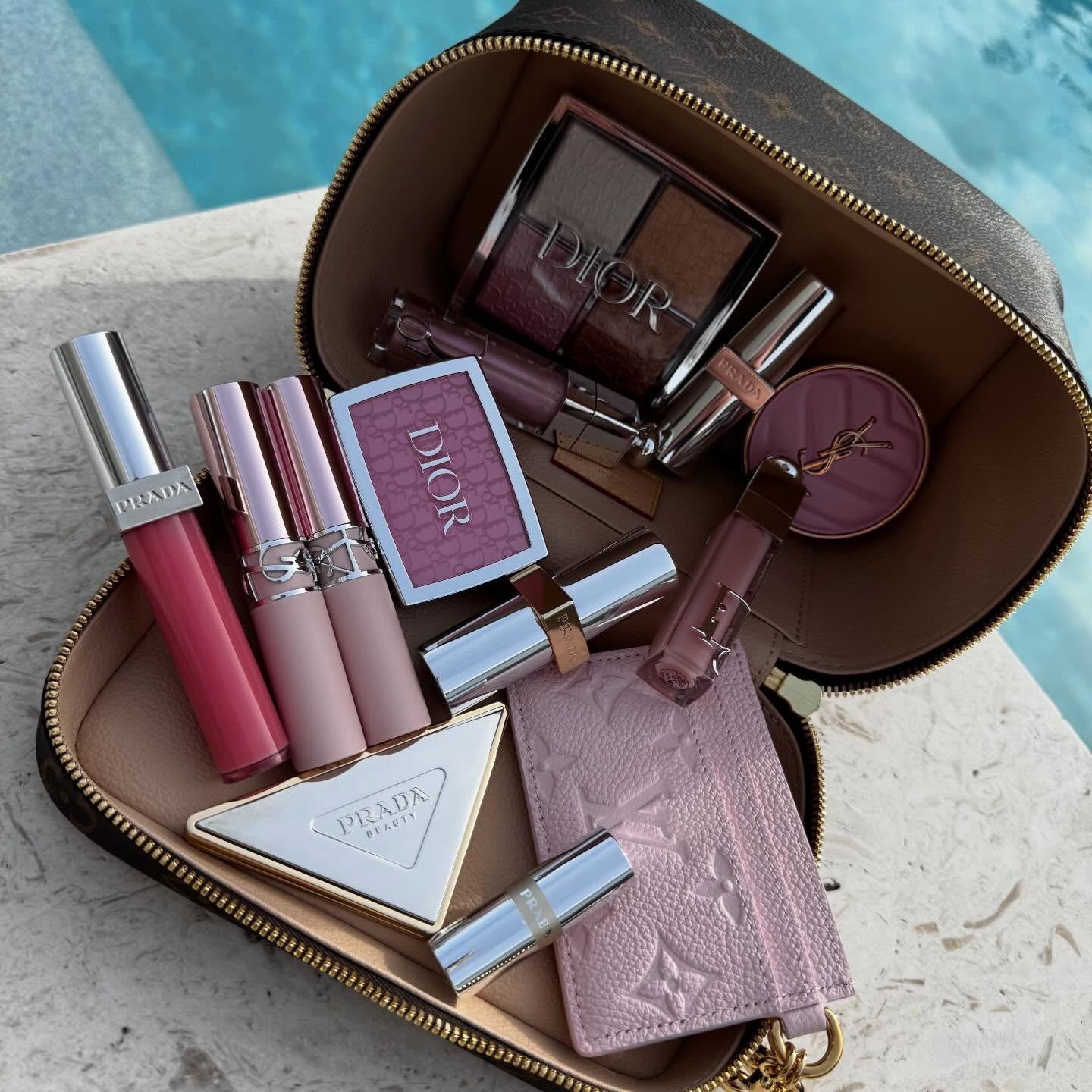 what’s in my luxury beauty bag ✨

what are you grabbing first? 💋

@pradabeauty @yslbeauty @diorbeauty @macys 
Beauty, beauty lover, skincare, makeup lover, luxury handbags, Prada beauty, makeup addict, girly things, Louis Vuitton,YSL, Dior,it girl, soft girl, vanity, vanity aesthetic, vanity goals, aesthetic, flatlays, lippies, makeup lover, LV lover, monogram Monday, pink, FYP, viral reels

#beautyessentials #makeup #ａｅｓｔｈｅｔｉｃ #flatlay #aesthetic