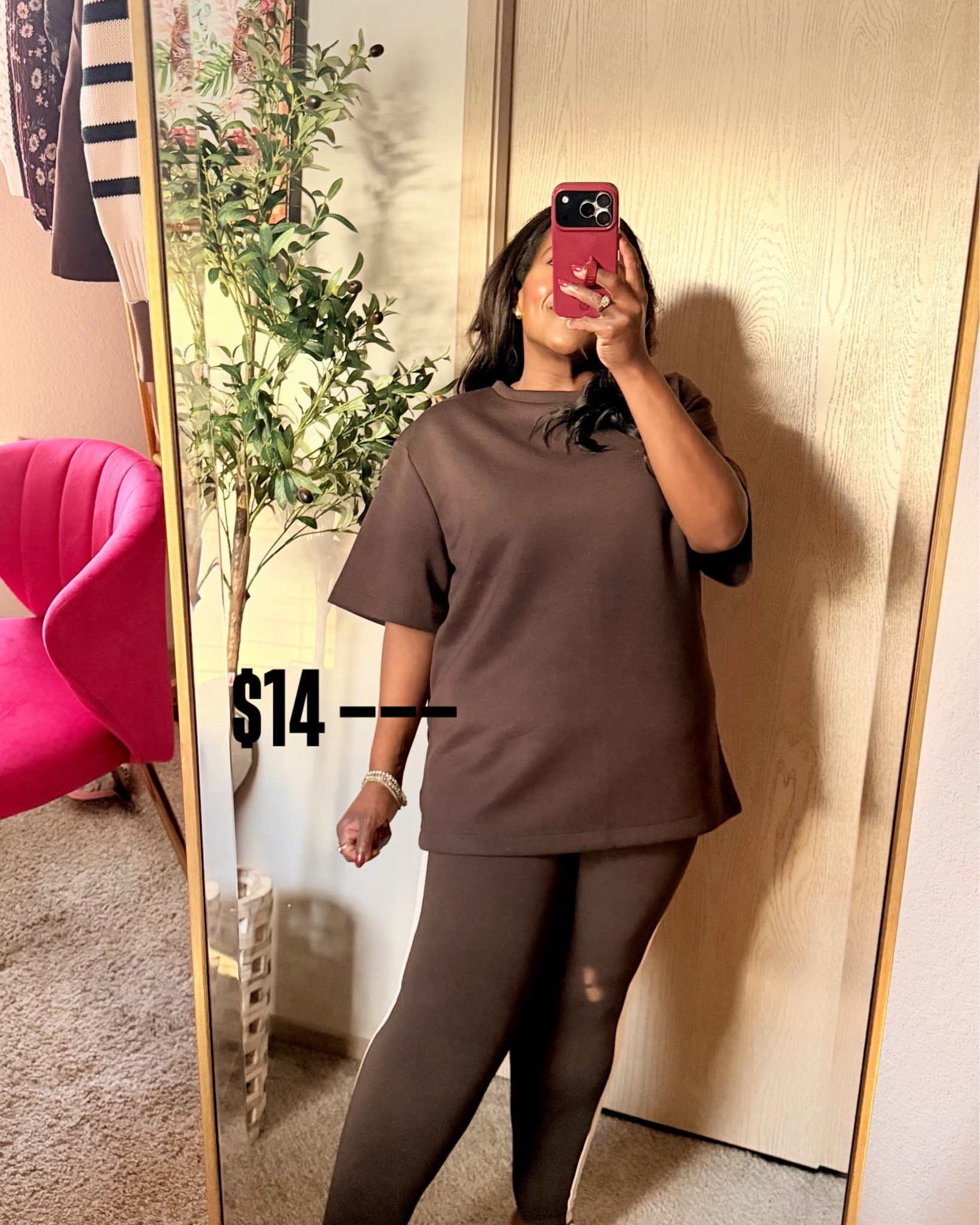 Feels like butter, feels like Spanx but it’s from Avia at @Walmart 🤌🏽 I love the Chocolate brown color for Fall and the length is perfect for leggings! I’m in the size M.