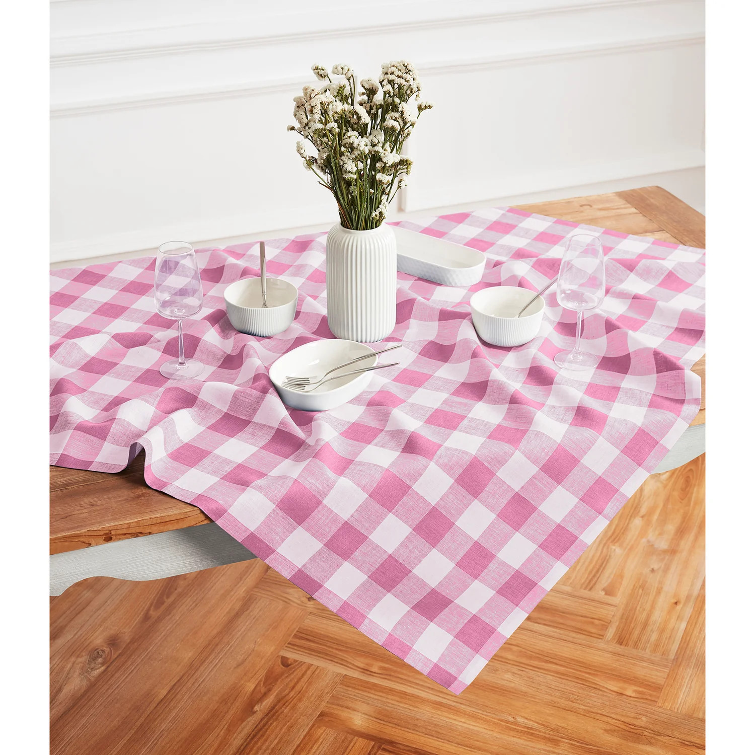 Buffalo Check Linen Table Cloth | Solino Home