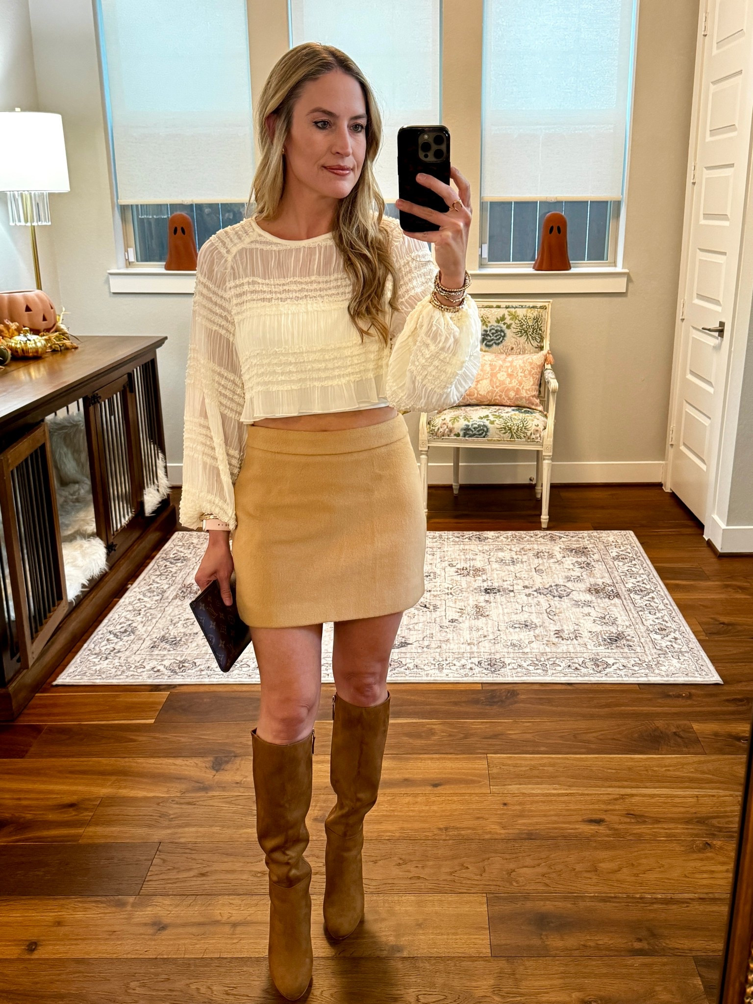 ✨ SALE ALERT ✨ This skirt is now only $16 with code EXTRA65. 

This top is 35% off using code DEC35. 

#everypiecefits

Mini skirt 
 Crop top
Cropped blouse
Date night
Dinner outfit 
Brunch outfit 


#LTKootd #LTKOver40 #LTKSaleAlert