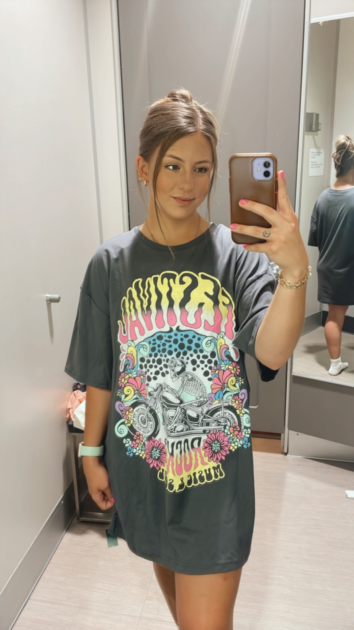 Wearing the size L/XL as a dress (would prob go with the S/M if wearing as a t-shirt but they were sold out 🥹)

#LTKstyletip #LTKFind #LTKBacktoSchool