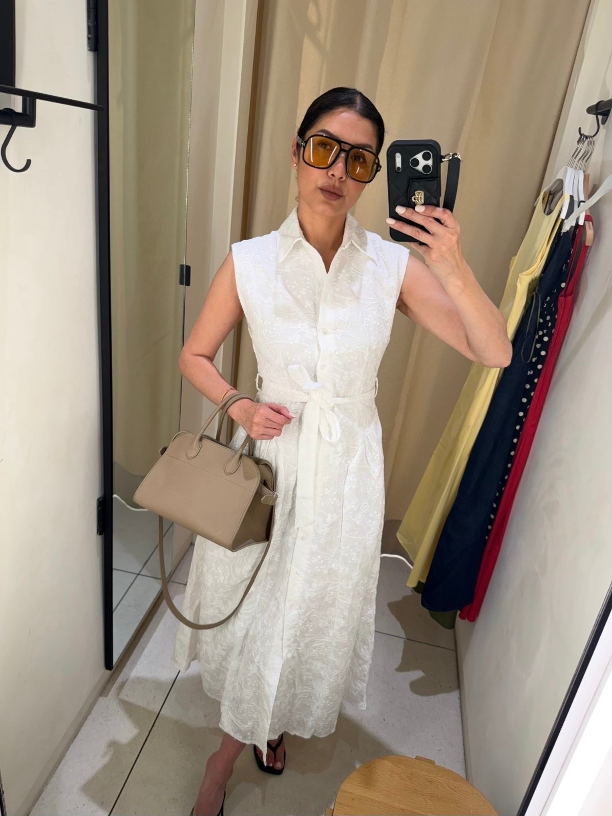 Mango dresses must have
Here my picks! 
Wearing this white dress size XS