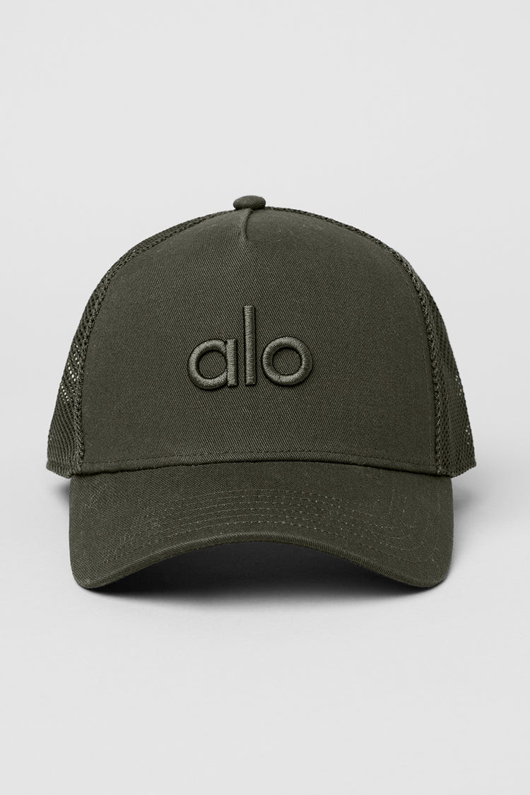 District Trucker Hat | Alo Yoga (US)