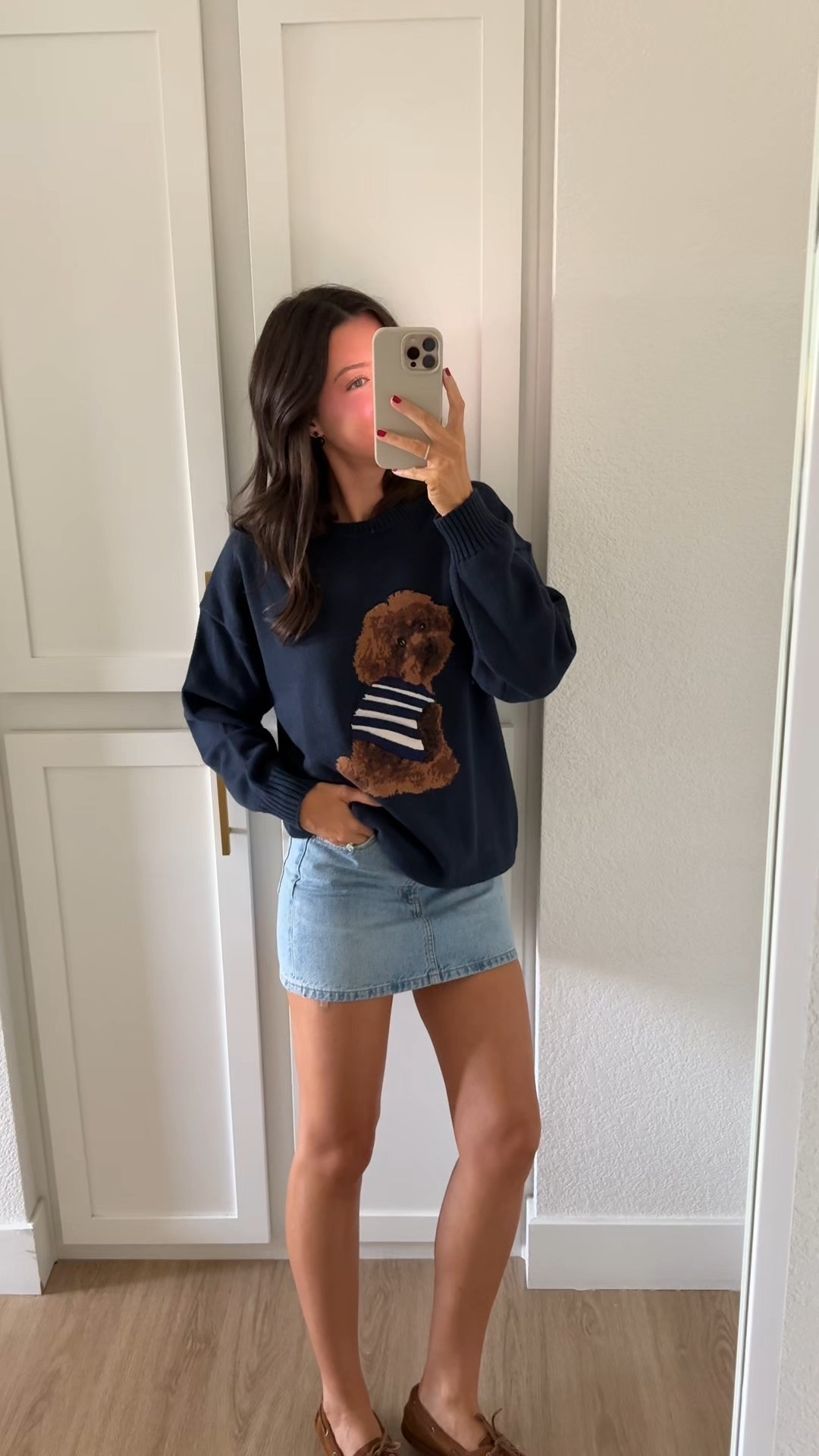 Slowly starting to add richer colors, light layers, and fall patterns into the closet lately! Linking my recent favorites from @aritzia that will be on repeat through the fall. 

I’m 5’7” and I wear a size small/2/25 at Aritzia. #aritziapartner #ad 
