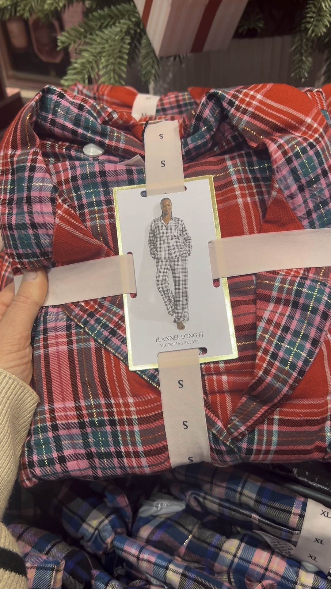 Victoria’s Secret is having a buy 2 get 2 free of everything! 🩷🤍❤️ So many great gifts for any last minute things you need ❤️🩷🤍 #victoriasecrets #victoriasecretsale #victoriasecretholiday #victoriasecretholidaysale #victoriasecretgiftset #holidaygift #christmaspjs #holidaypjs #perfume #holidayperfume

#LTKbeauty #LTKHoliday #LTKsalealert