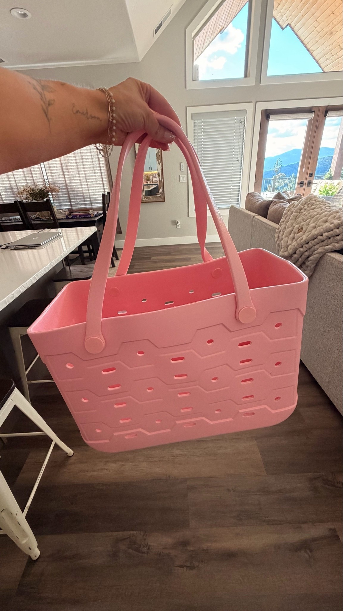 Bogg Bag dupe from Walmart!

#LTKmomlife #LTKKids #LTKSaleAlert