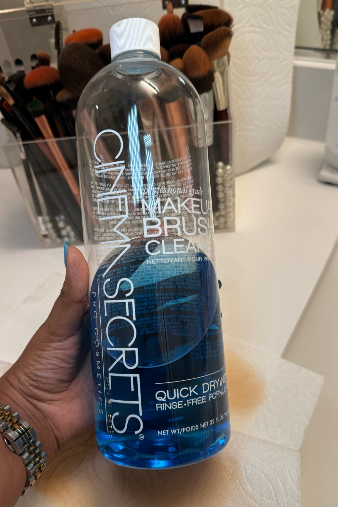 The best makeup brush cleaner ever  
