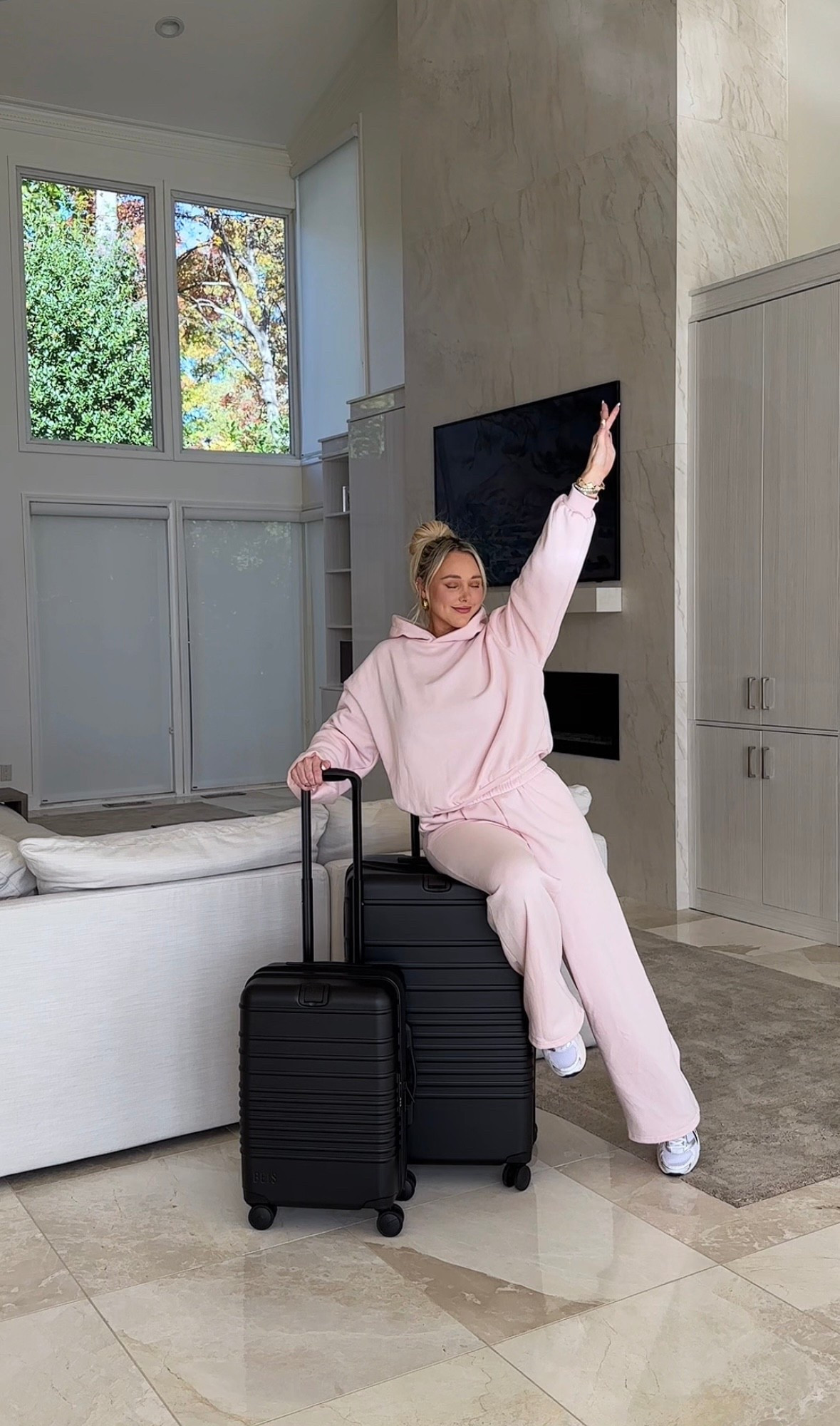 The softest sweat set & soooo affordable!! 

#LTKFindsUnder100 #LTKGiftGuide #LTKootd