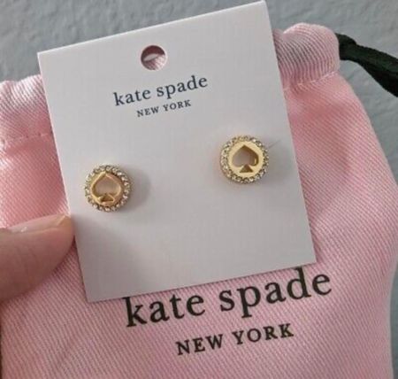 Good morning! Just $19! LOVE LOVE these Kate Spade pave earrings! (Reg. $40)

**commissioned links 
Xo, Brooke

#LTKworkwear #LTKtravel #LTKstyletip