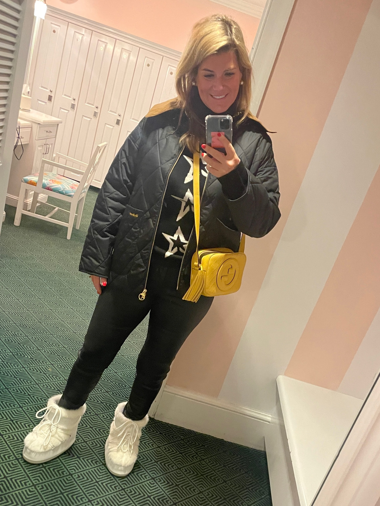 Winter look at greenbrier - waxed jeans - moon boots - Barbour 

#LTKtravel